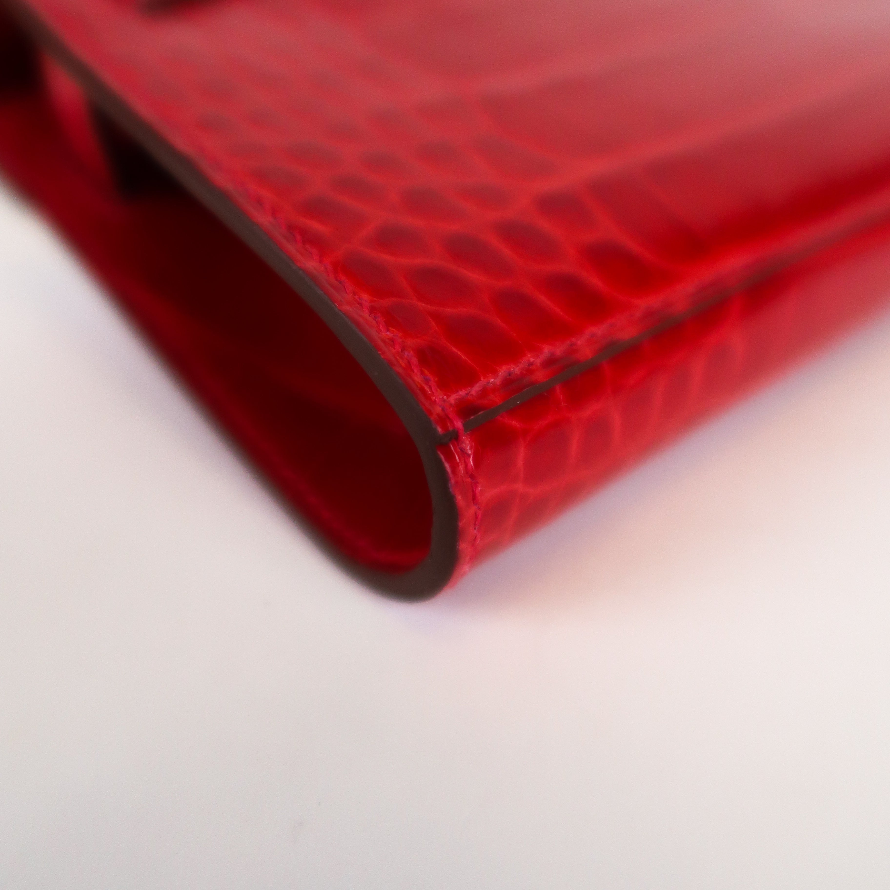 Hermès Braise Shiny Alligator Kelly To Go (PHW | 2026)