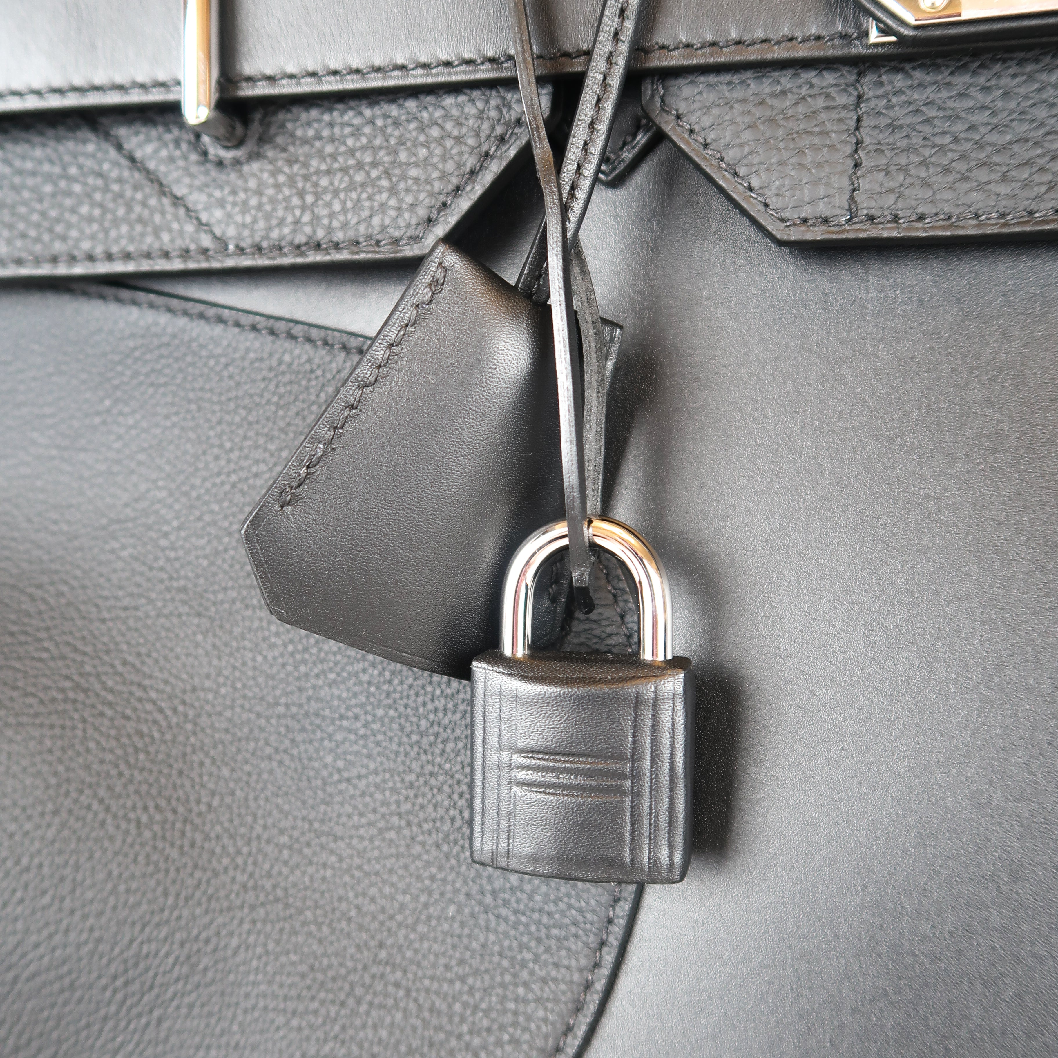 Hermès Noir Hac 50 en Selle (PHW | 2025)