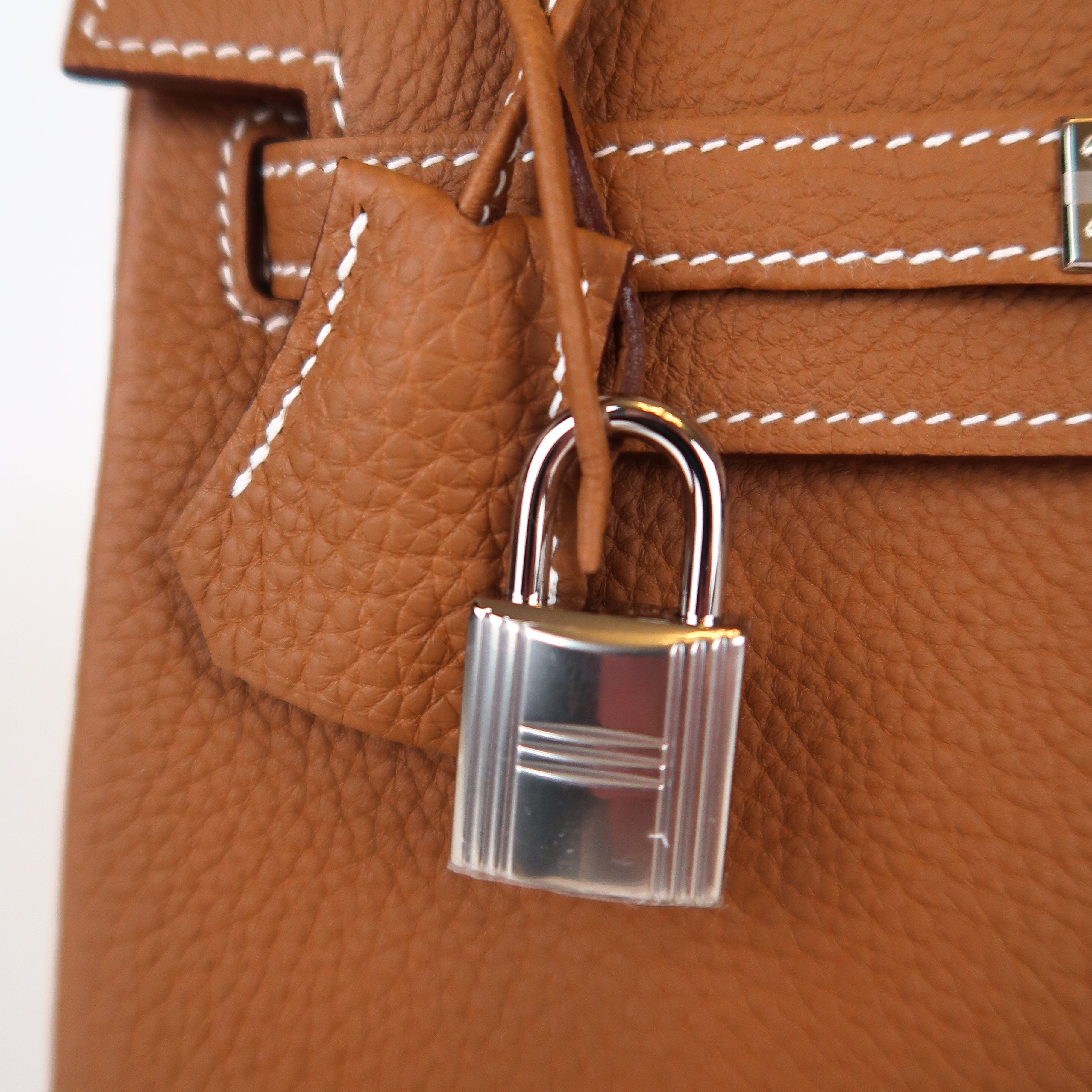 Hermès Gold Togo Kelly 25 (PHW | 2025)