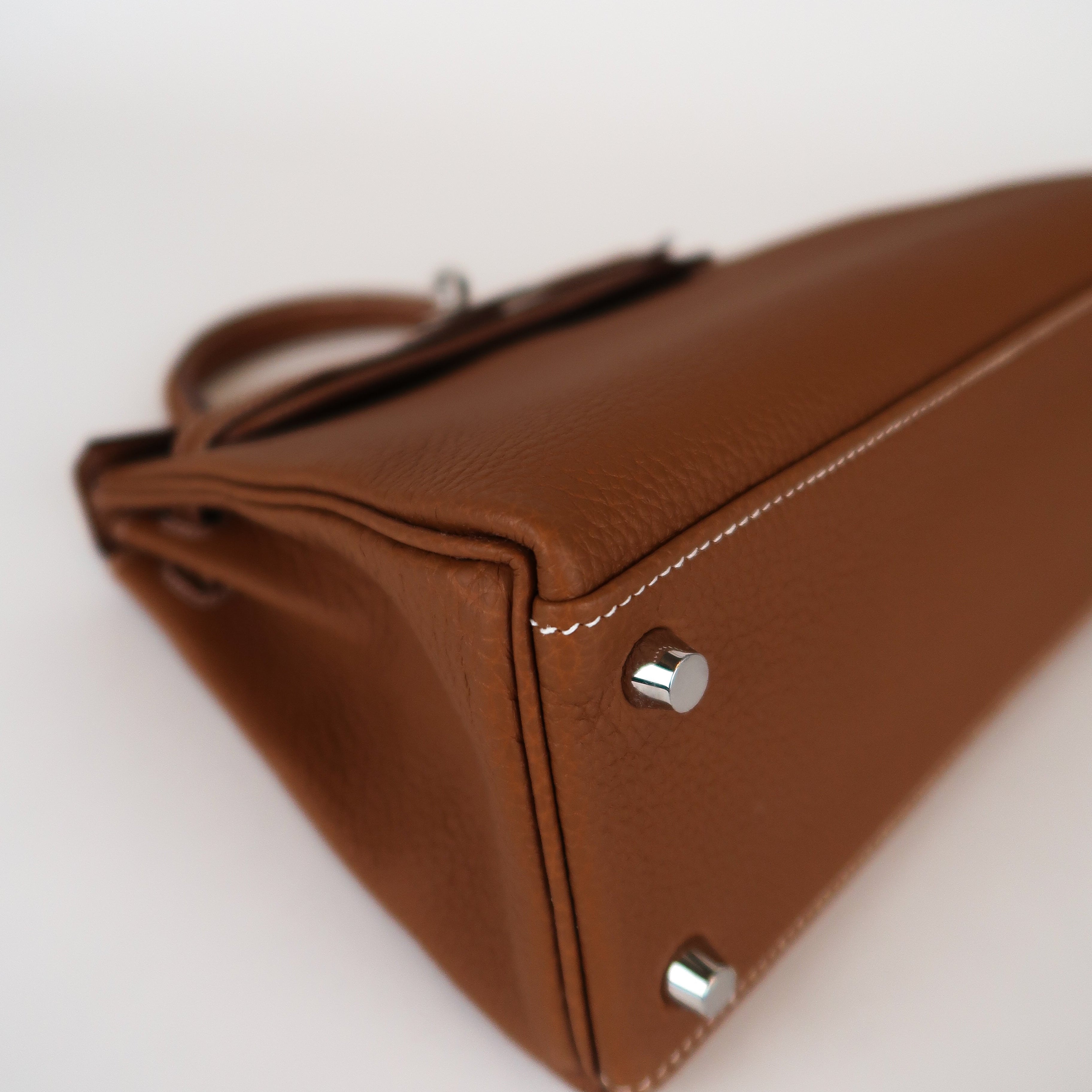 Hermès Gold Togo Kelly 25 (PHW | 2025)