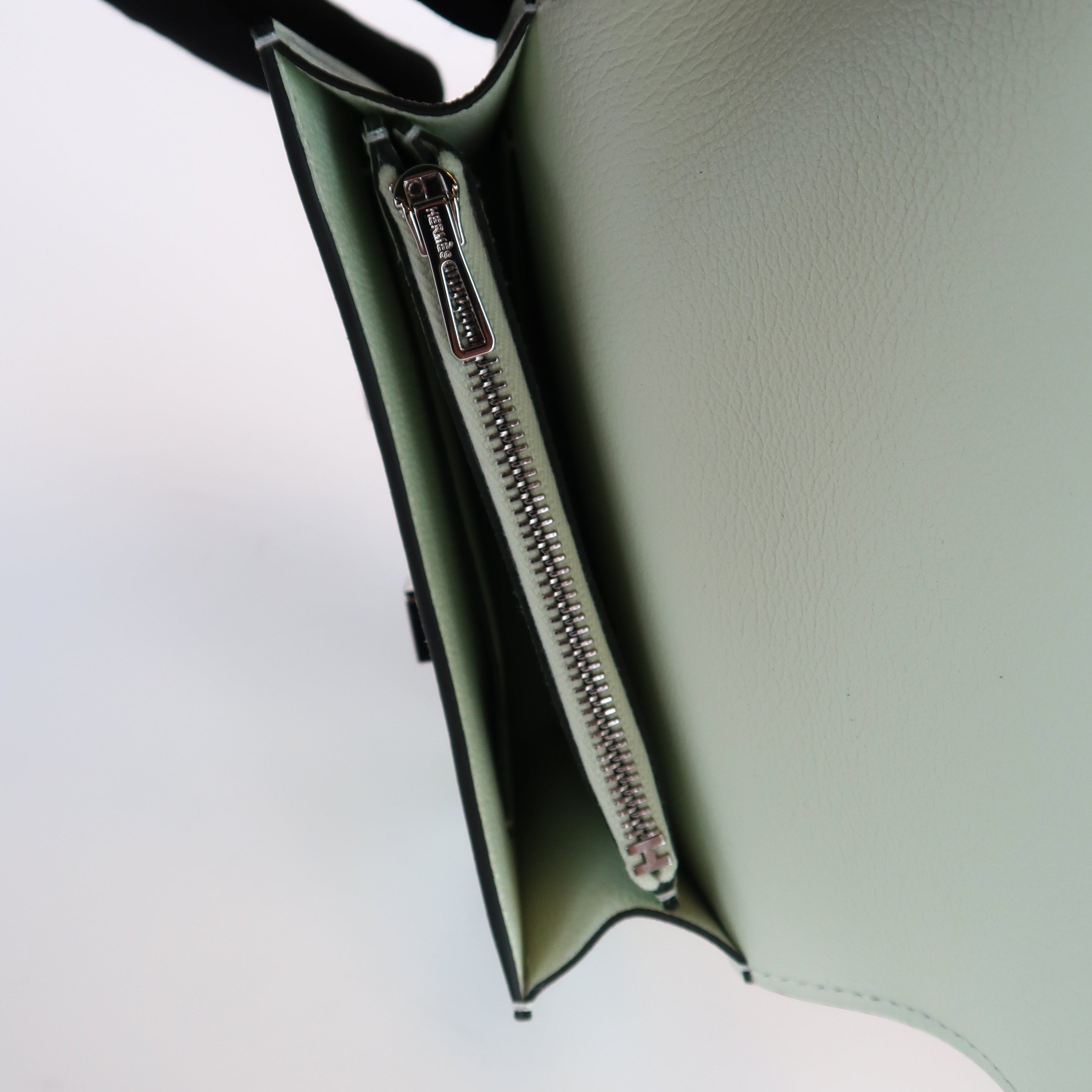 Hermès Vert Fizz Chevre Constance Slim Wallet (PHW | 2022)