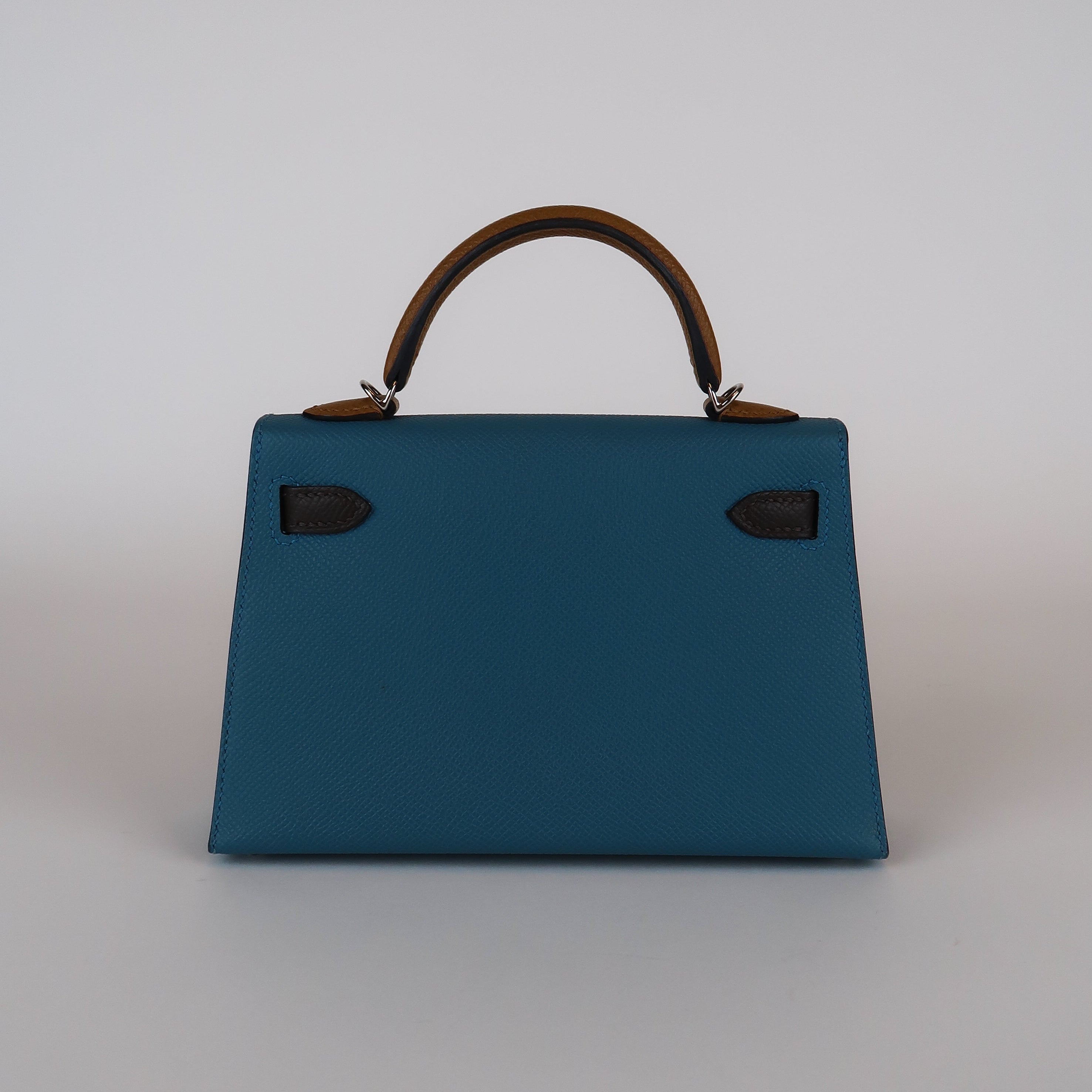 Hermès Tricolor Bleu Jean/Ecorce/Sesame Epsom Mini Kelly (PHW | 2024)